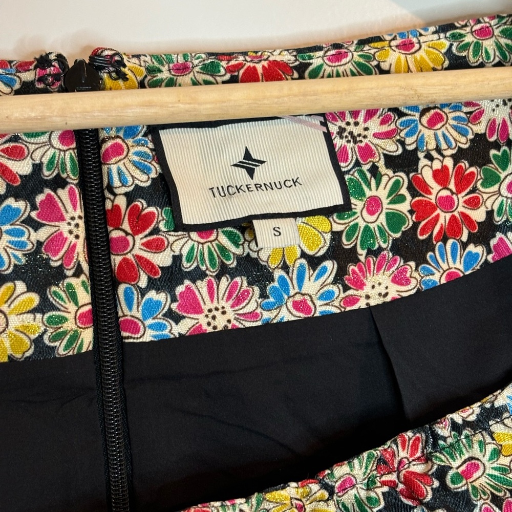 Tuckernuck jacquard floral blouse - Picture 5 of 12